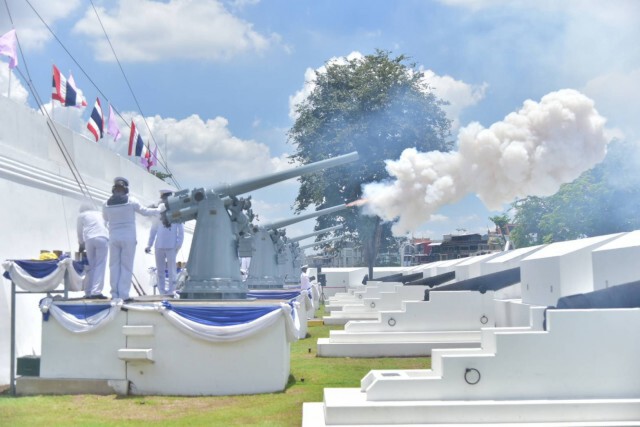 กองทัพเรือ ยิงสลุตหลวง เฉลิมพระเกียรติ สมเด็จพระนางเจ้าสุทิดาฯ