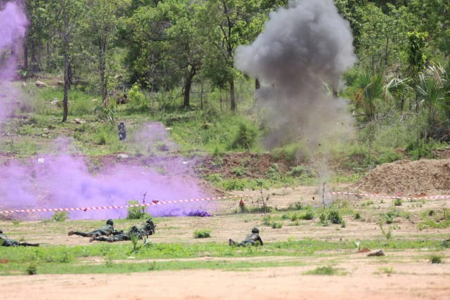 ผบ.ทบ.ย้ำทหารทุกนายมีค่ากว่ายุทโธปกรณ์ก่อนไปฝึกที่สหรัฐฯ