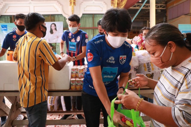 48 วัน "ครัวมาดาม"ลุยแจกอาหาร-สิ่งของ131ชุมชน-สัญญาจะกลับมา