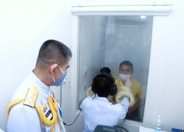 "ในหลวง-ราชินี" พระราชทาน "ห้องตรวจหาเชื้อ" ให้ รพ.สมเด็จพระนางเจ้าสิริกิติ์ฯ