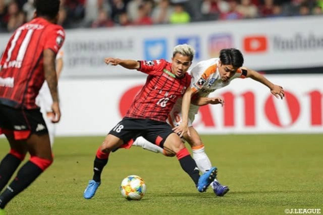 " เจ -ชนาธิป" รั้งอันดับ 9 นักเตะค่าตัวสูงเจลีก