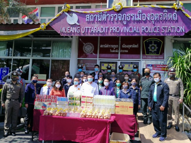 "พีระศักดิ์"ไม่สนคำวิจารณ์ ลุยเหนือช่วยประชาชน