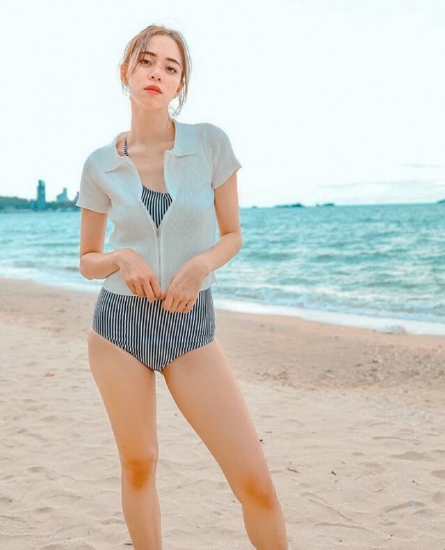 ส่อง 4 ซุปตาร์ ใส่ชุดว่ายน้ำ อวดหุ่นริมทะเล
