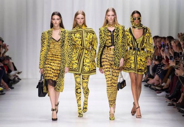 เวอร์ซาเช่  Capri Holdings เผยรายละเอียดการเปิดสโตร์ของแบรนด์ในเครือทั่วโลก