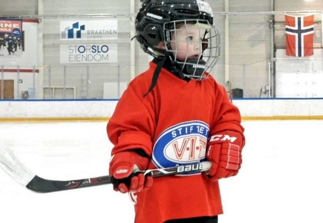 สุดน่ารัก "หนูน้อย"ไอซ์ฮอกกี้