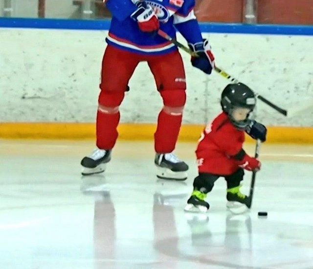 สุดน่ารัก "หนูน้อย"ไอซ์ฮอกกี้