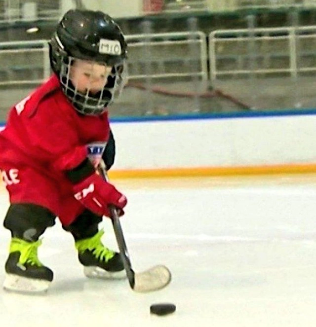 สุดน่ารัก "หนูน้อย"ไอซ์ฮอกกี้