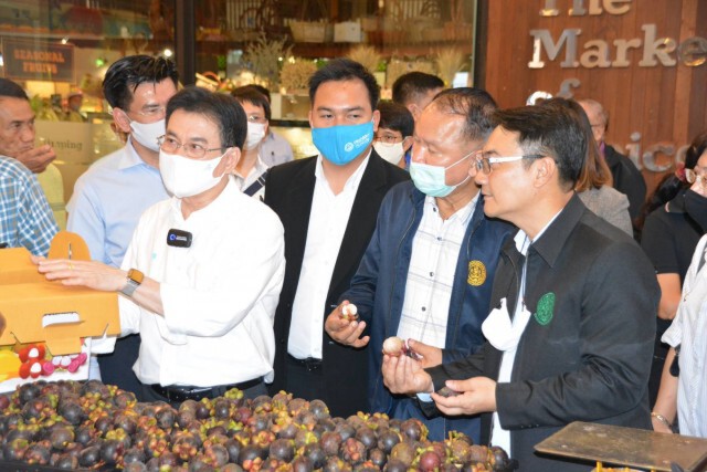 'จุรินทร์' ปักหมุดริมปิงตรวจรายการสินค้าลดราคาช่วยประชาชน