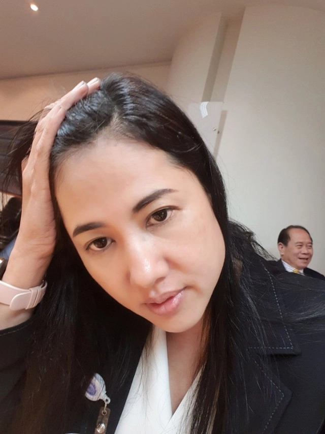 "เปิ้ล ไอริณ" ตอบ "เอ๋ ปารีณา"  "ทำไมเซ็กซี่ถึงยังอยากมายุ่งการละเมิดทางเพศ"