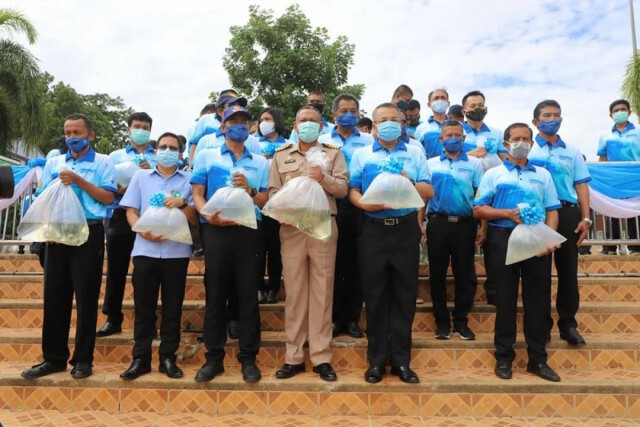 World Oceans Day สุราษฎร์ฯคึกคัก ปล่อยพันธุ์สัตว์น้ำ วางทุ่นดักขยะ