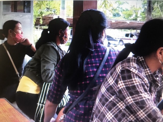 16 แรงงานเมียนมาร์ เหมารถตู้หนีนายจ้าง โดนสกัดต้องนอนโรงพัก