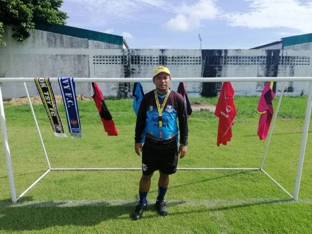 "ศูนย์ฟุตบอลกรุงเก่า"ยิ้มแข้งเด็ก-ผู้ปกครองร่วมมือระยะห่าง