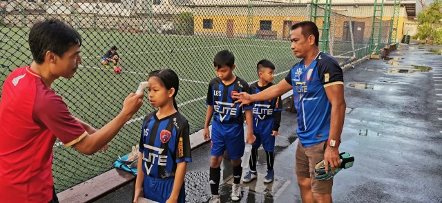 "ลูกอีสาน อคาเดมี่ "เข้มมาตรการรัฐเฝ้าระวัง" โควิด 19"