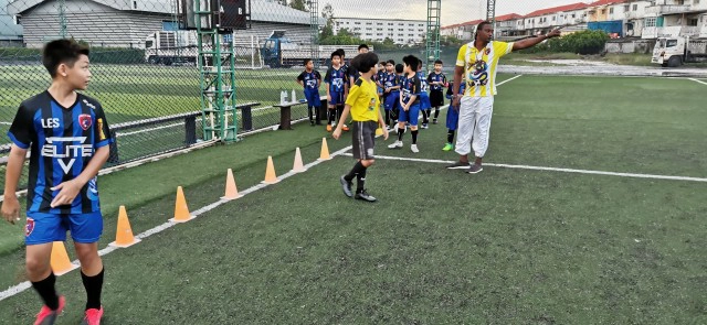 "ลูกอีสาน อคาเดมี่ "เข้มมาตรการรัฐเฝ้าระวัง" โควิด 19"