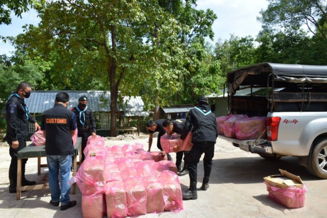 ตรวจยึดเรือขนแผ่นเมี่ยงเวียดนามเถื่อน 1,500 กิโล