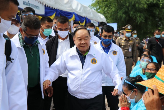 รองนายกรัฐมนตรี แก้ปัญหาน้ำแล้งภาคการเกษตร