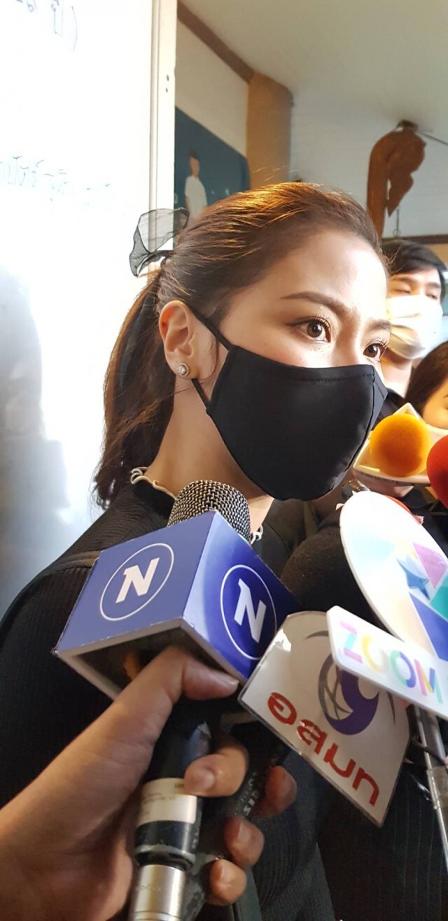 "ใบเฟิร์น" ร่ำไห้ ใจหายสูญเสีย "ตั้ว ศรัณยู"