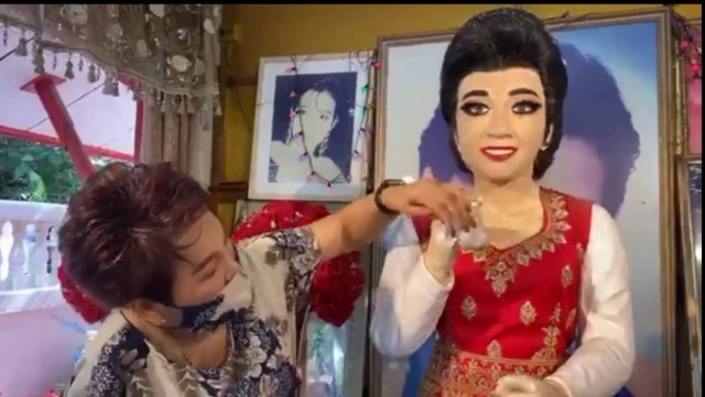 รำลึก 28 ปี ราชินีเพลงลูกทุ่ง "พุ่มพวง ดวงจันทร์" งดจัดคอนเสิร์ตและมหรสพ