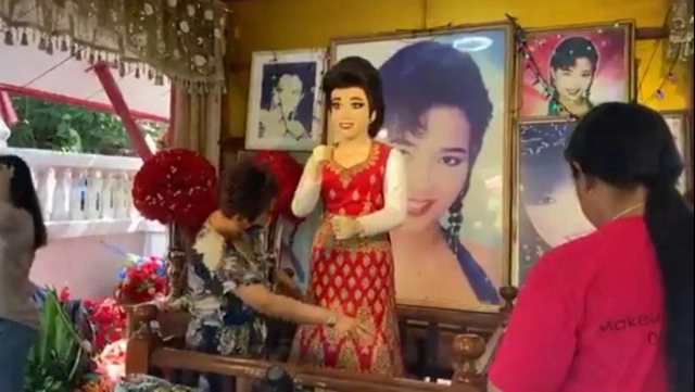 รำลึก 28 ปี ราชินีเพลงลูกทุ่ง "พุ่มพวง ดวงจันทร์" งดจัดคอนเสิร์ตและมหรสพ