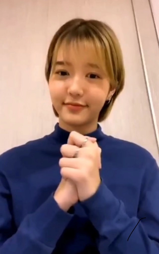 แฟนคลับ ช็อก!! "จูเน่ BNK48" ประกาศจบการศึกษา