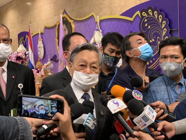 "ชวน" วอนหยุดความขัดแย้งภายในพรรคประชาธิปัตย์