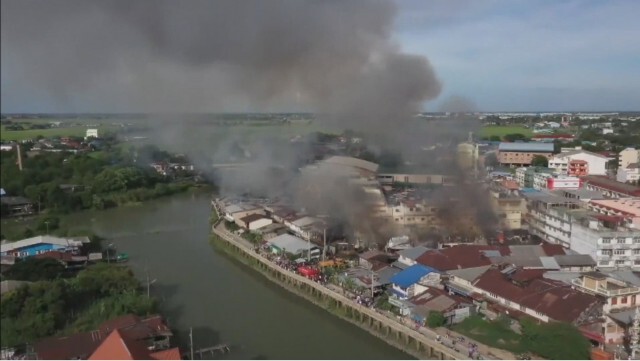 เพลิงไหม้ตลาดบ้านแพน...ปิดตำนานร้อยปี ย่านการค้ากรุงเก่า