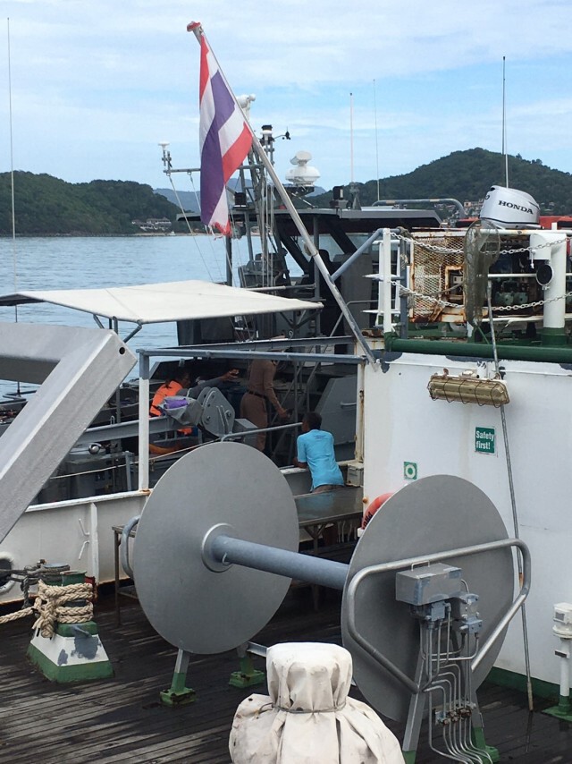 คลิป "ทัพเรือ"ส่ง ฮ.-เรือรบ เร่งค้นหาอีก4ชีวิตจมทะเล