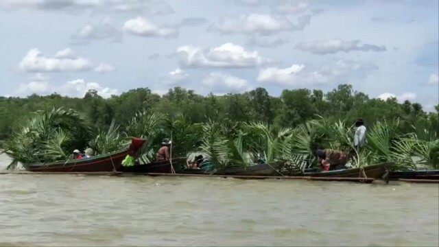 รายงานจากพื้นที่!! อ่าวบ้านดอนระอุ ชาวประมงนำเรือปิดอ่าว