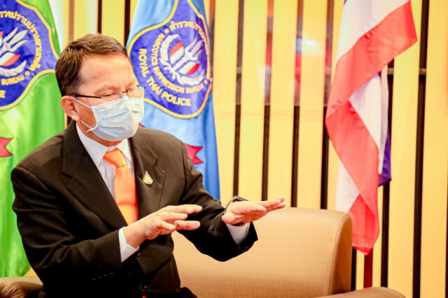 'รมว.ยุติธรรม' ตรวจงานปส.ยึดทรัพย์ สั่งทำยอด 1,500 ล้าน