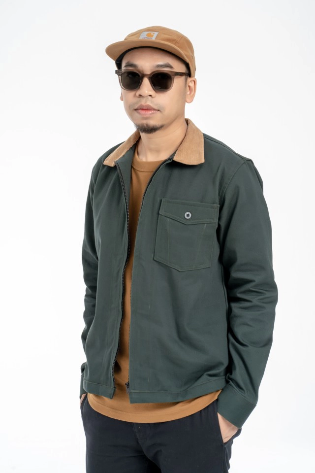 "แว่นใหญ่" ส่งเพลงเศร้า " เงา" กับความรักที่ไปต่อไม่ได้