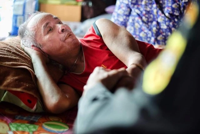 "บิณฑ์" รุดช่วยอดีตนักร้องดัง "นพพร เมืองสุพรรณ" ป่วยติดเตียง 2 ปี