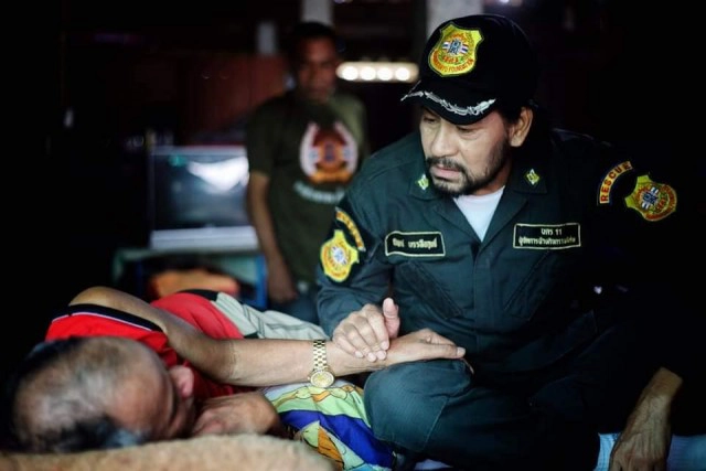 "บิณฑ์" รุดช่วยอดีตนักร้องดัง "นพพร เมืองสุพรรณ" ป่วยติดเตียง 2 ปี