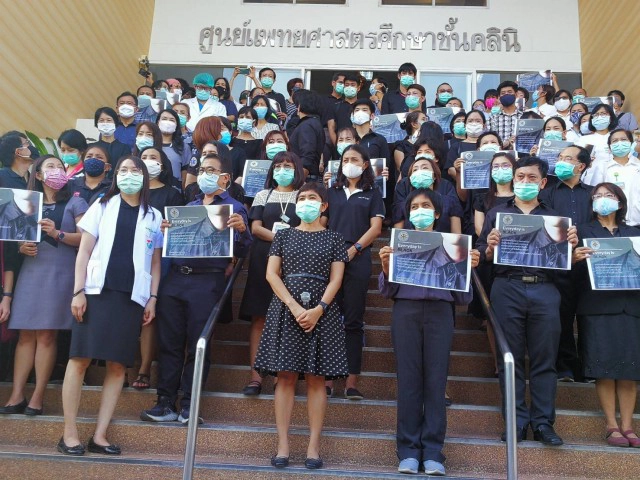 อย่าเปลี่ยนม้าเปลี่ยนแม่ทัพกลางศึกโควิด-19 จี้ย้าย นพ.ชาญชัยกลับ รพ.