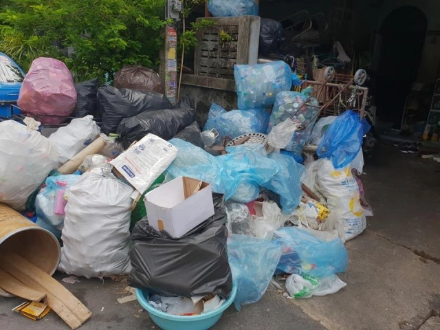 ตลกที่ไม่ตลก! บิณฑ์ ช่วย "เตี้ย พิจิตร" หลังโรครุม เก็บขยะขาย