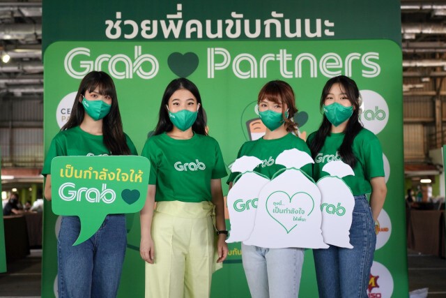 แกร็บผนึกพันธมิตรแจกถุงยังชีพพาร์ทเนอร์คนขับ 40,000 ชุด