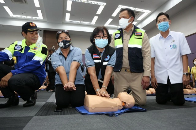 ตั้งเป้าคนไทย 10 ล้านคน ทำ CPR เป็นภายใน 3 ปี