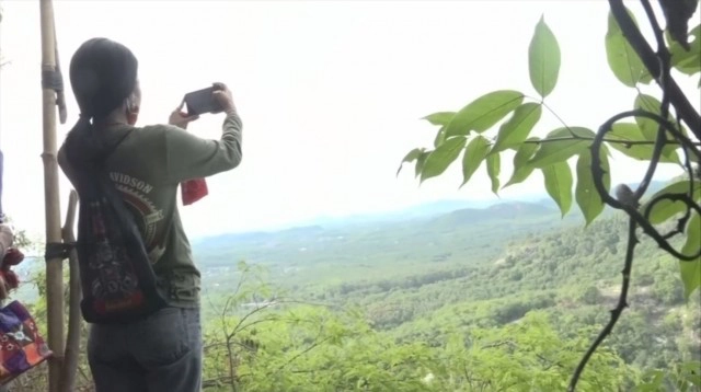 เจดีย์ร้างบนยอด "เขาวงศ์" แหล่งท่องเที่ยวใหม่ กลางป่าสงขลา