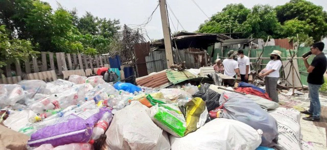 เลขเด็ด!!"ยายระเบียบ" แจก 2 ตัว หลังคนเข้าช่วยเหลือ