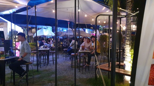 ปลดล็อคนั่งดื่มในร้าน"วันแรก"สุดฟินฯ