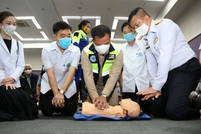 ตั้งเป้าคนไทย 10 ล้านคน ทำ CPR เป็นภายใน 3 ปี