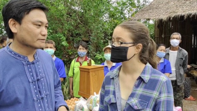 คนแพร่น้ำใจงาม ช่วยสาวโปแลนด์ กลับประเทศไม่ได้