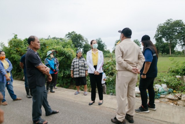 "ส.ส.กุลวดี" ประสานเร่งซ่อมคันคลองส่งน้ำ หลังท่วมนาข้าว
