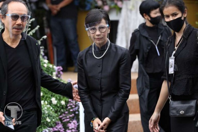 เปิ้ล หัทยา โพสต์สุดซึ้งถึงพี่ตั้วที่รัก "รักไม่มีวันตาย แม้ลมหายใจจะหมดไป"