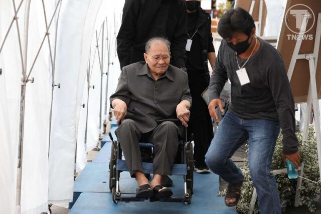 เปิ้ล หัทยา โพสต์สุดซึ้งถึงพี่ตั้วที่รัก "รักไม่มีวันตาย แม้ลมหายใจจะหมดไป"