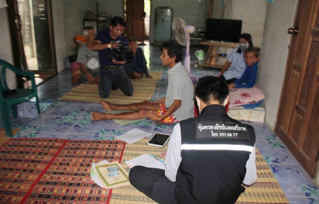 ลุงร้องตำรวจไล่จับคนร้าย ถูกรถชนอาการสาหัส ไร้เหลียวแล