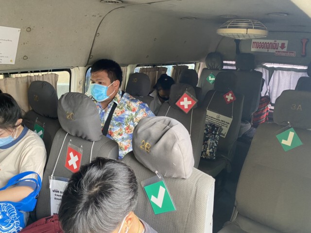 ขนส่งฯ คุมเข้มรถสาธารณะต้องเว้นระยะห่างบนรถสกัดโควิด-19