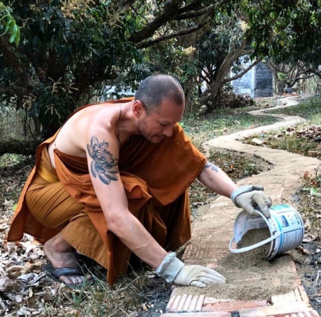 "เจสัน ยัง"  สึกแล้วหลังบวชรอบที่สาม เผยได้พบ ญาติที่ตามหามานานกว่า 30 ปี