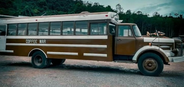 "คาเฟ่- Airbus 330" Coffee War