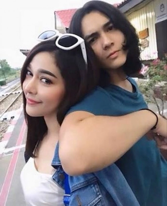 "จูน นาตาชา"  แจงไม่เคยกุ๊กกิ๊ก "แน็ก ชาลี"นอกจอ ยันเป็นแค่เพื่อน