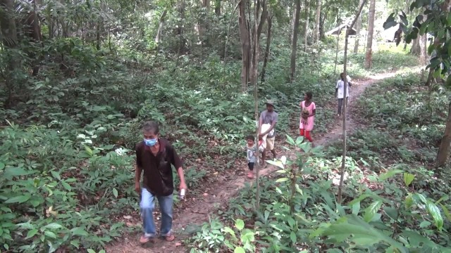 ทึ่งความรักของหนุ่มคนเมือง กับสาวเงาะป่าซาไก